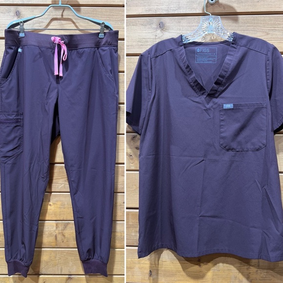 Figs Pants - Color is FIG! Figs scrub set - FreeX - Catarina top (M) Zamora bottoms (L)